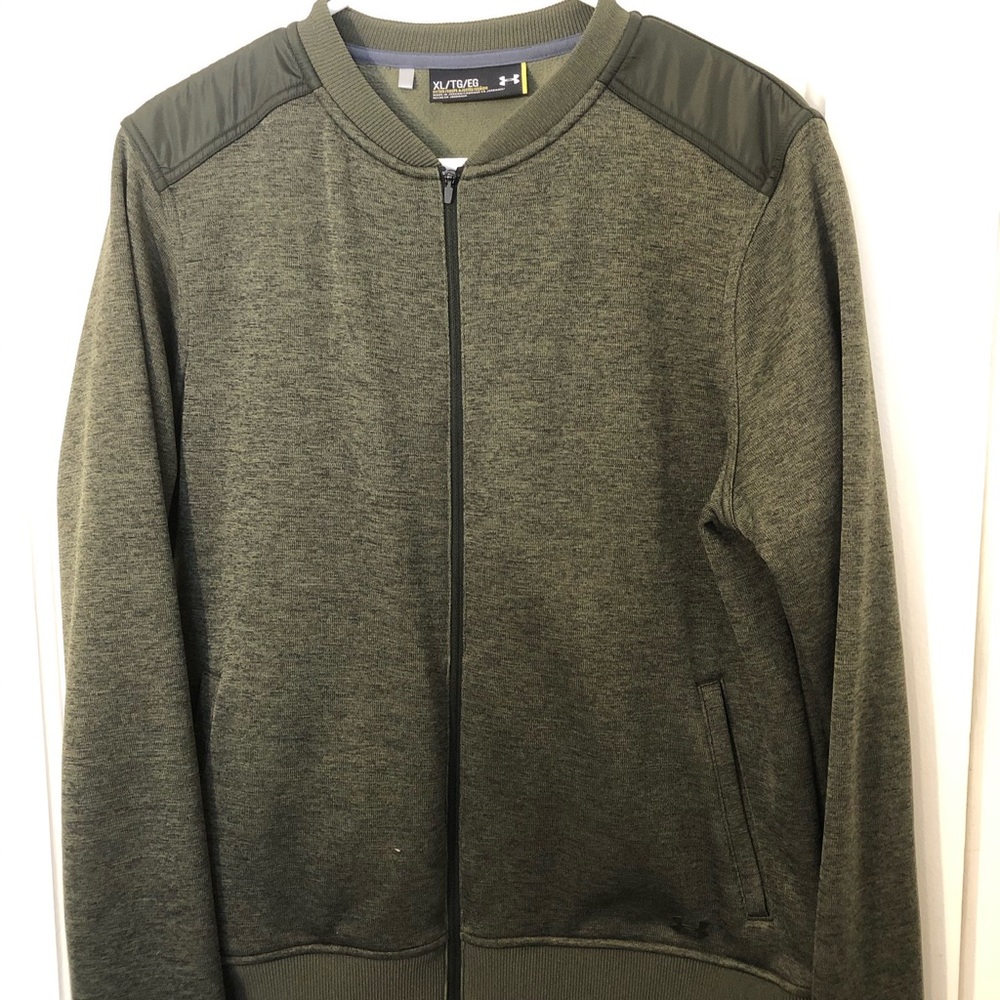 Under Armor Woman’s jacket